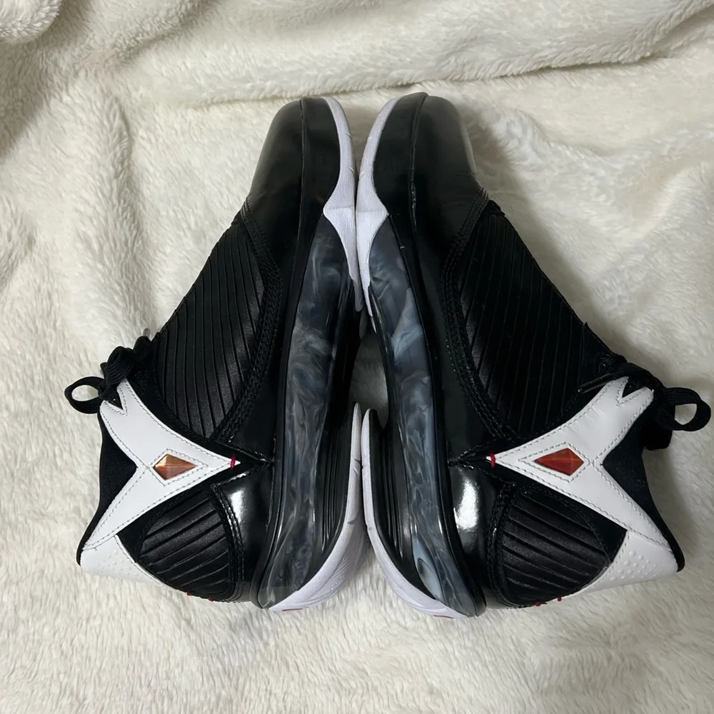 2009 Nike Jordan 'Black White' 343084-062 Men’s 8.5